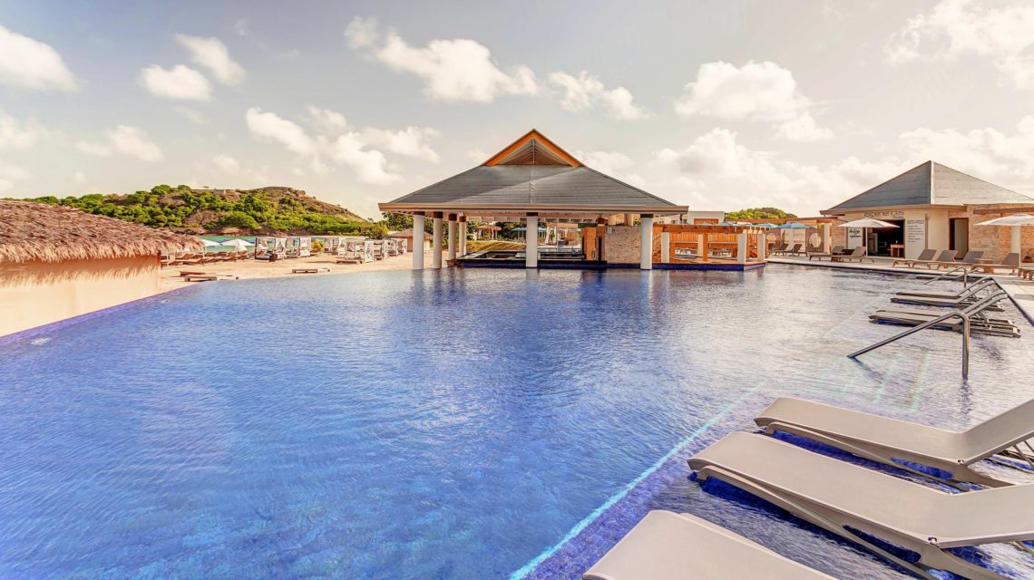 Royalton Antigua Beach Hi Res 001